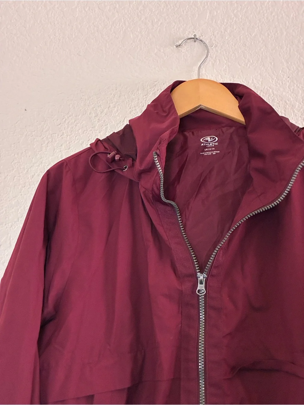 Athletic Works | Burgundy lightweight hooded zip front windbreaker jacket large